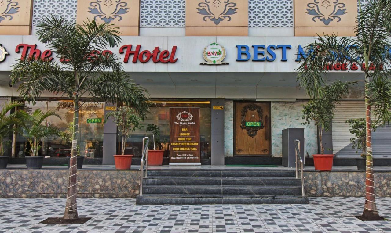 Treebo The Boss Hotell Rāipur Eksteriør bilde